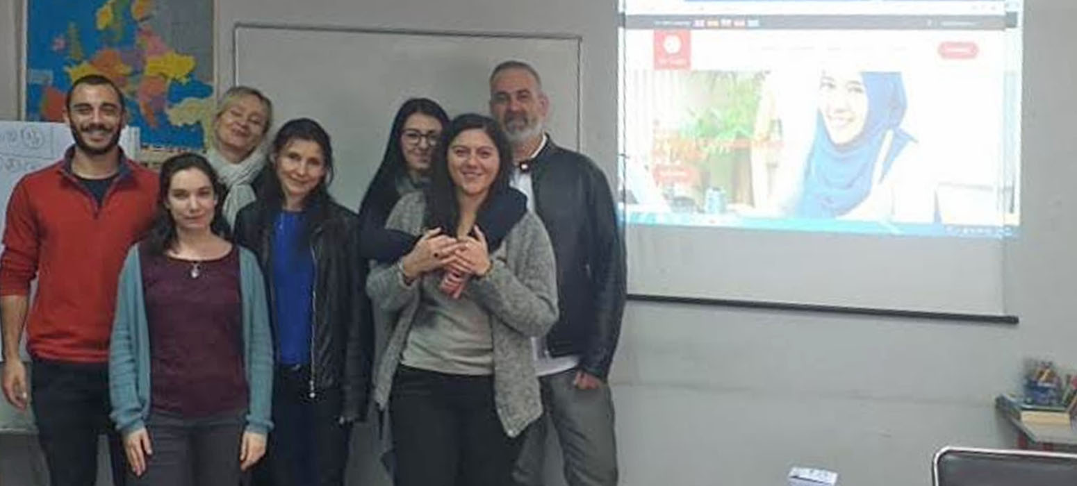 No Gaps - "Transnational Methodology of Socio-labor Intervention with Young Women, Asylum Seekers and Refugees” 